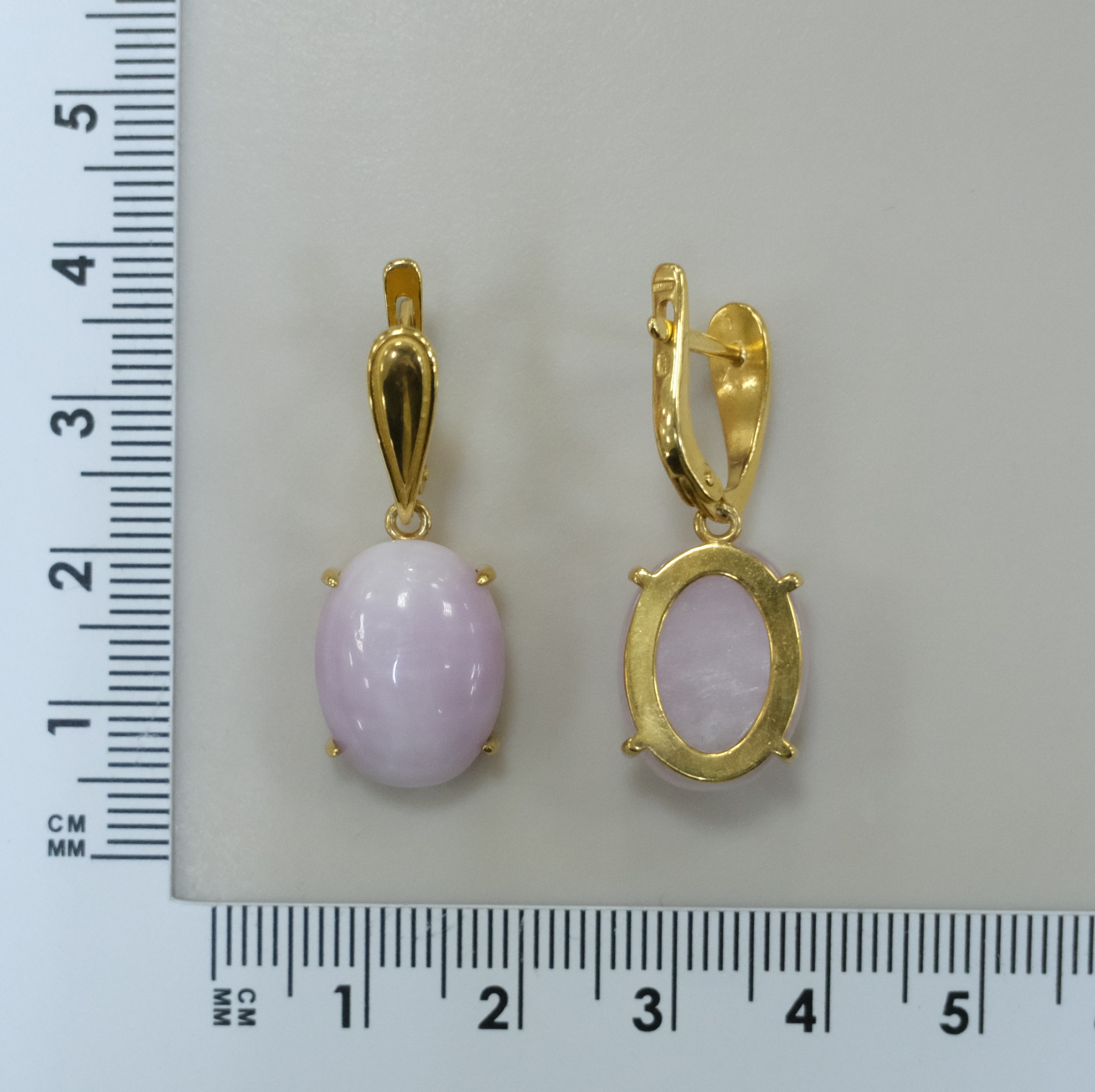 Серебряные серьги с кунцитами